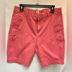 Gap size 12 shorts in coral